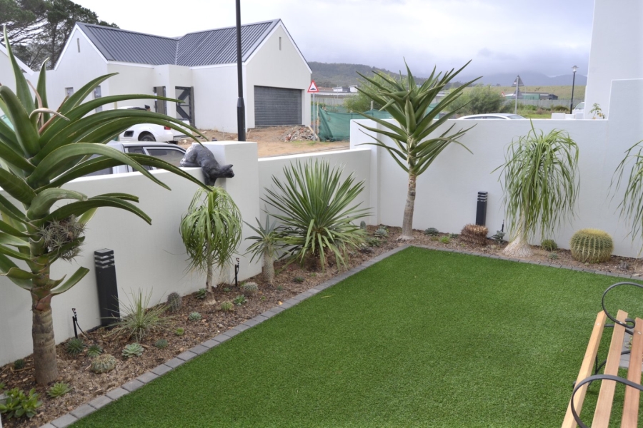 3 Bedroom Property for Sale in Somerset Lakes Western Cape